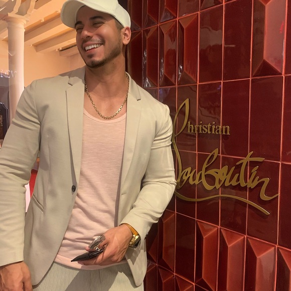 Meet your Posher, Michael - Picture 6 of 10